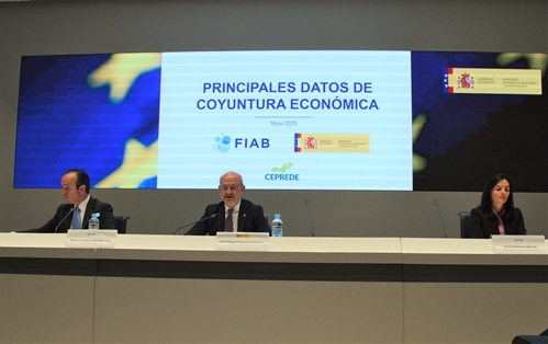 El director general de Alimentación destaca que la industria alimentaria española es un sector estratégico, dinámico y vanguardista foto 2