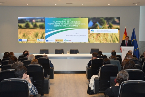 Hoy, en la inauguración de una jornada sobre el futuro de las NTG foto 2