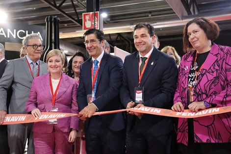 Hoy, en la inauguración de FENAVIN foto 2