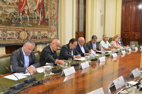Hoy, en la sede del ministerio foto 4