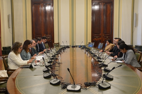 El subsecretario de Agricultura, Pesca y Alimentación se reúne con el secretario de Estado de Industrias de Procesamiento de Alimentos de India foto 3
