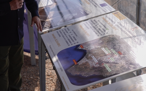 Hoy, en una visita a las obras de regadío en Níjar (Almería) foto 2
