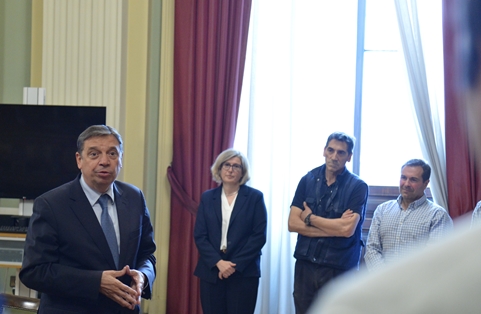 Luis Planas agradece la extraordinaria labor del personal y servidores públicos tras la crisis de electricidad 