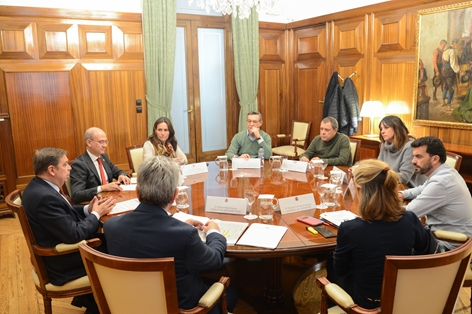 Luis Planas analiza con los sindicatos CC.OO. y UGT su participación en la Estrategia Nacional de Alimentación  foto 4