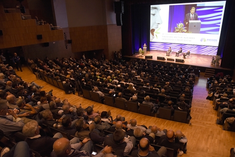 Clausura de la 26ª jornada informativa de Riegos del Alto Aragón   foto 2