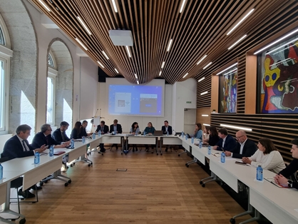 Hoy, en Vigo, en una reunión con la Comisión Europea y el sector foto 2