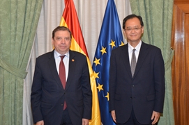 
				
			
				
			
				20250513_05_Embajador Japón