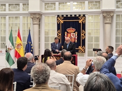 
				
			
				Hoy, en Sevilla 
			
				