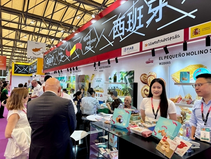 Hoy, en la inauguración de la feria SIAL Shanghai, China foto 4