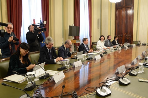 Tras el balance del acuerdo de  medidas de apoyo a agricultores y ganaderos foto 4