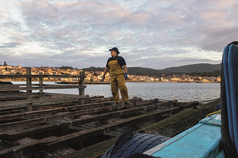 Mujer bateeira en la localidad de Vilanova de Arousa